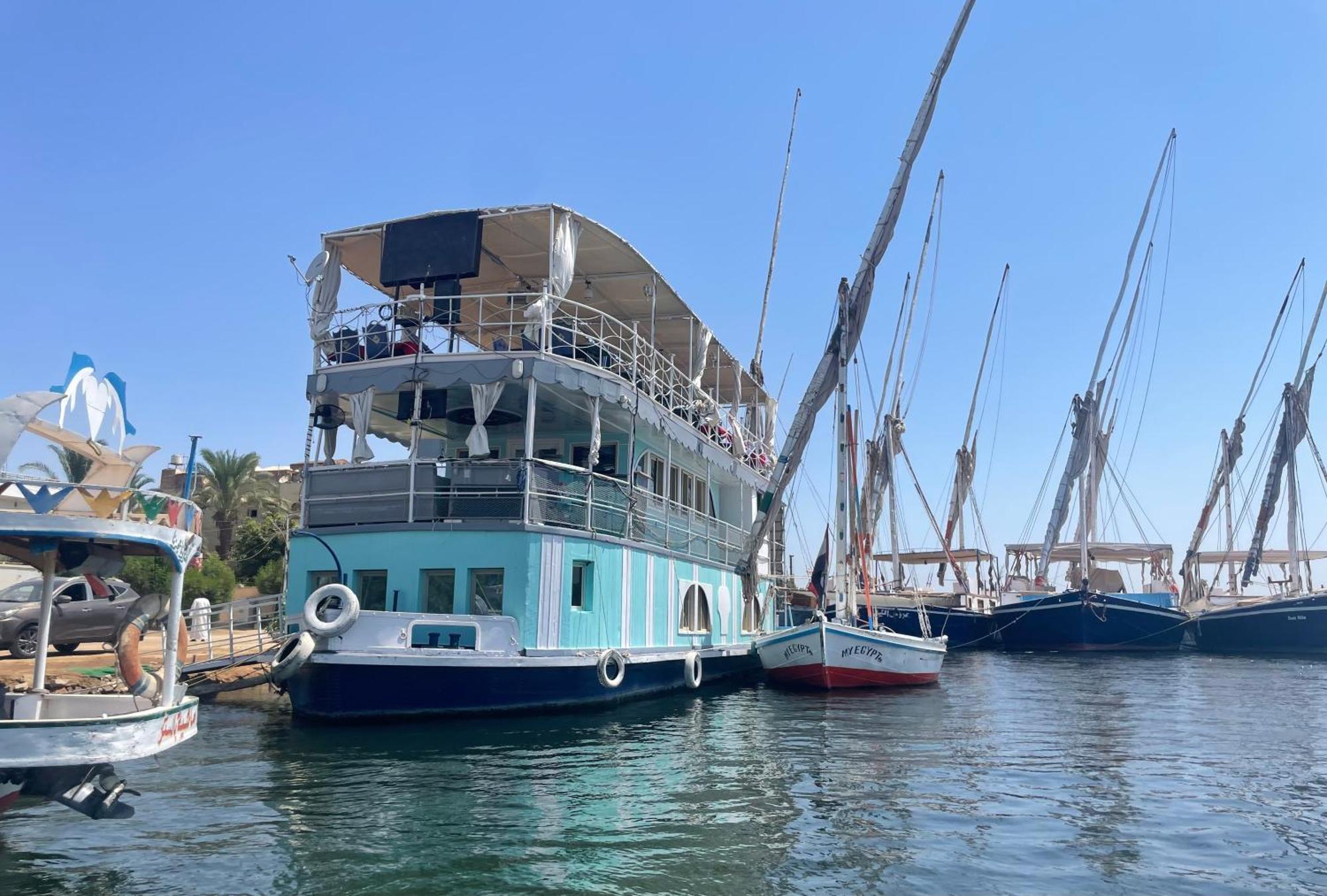 Floating Hotel- Happy Nile Boat Luxor Exterior foto